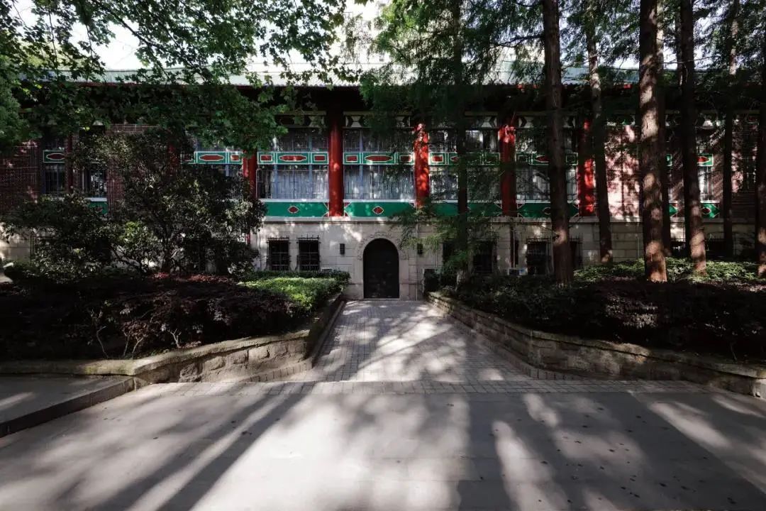 万航渡路1575号每一张照片都述说着她的故事