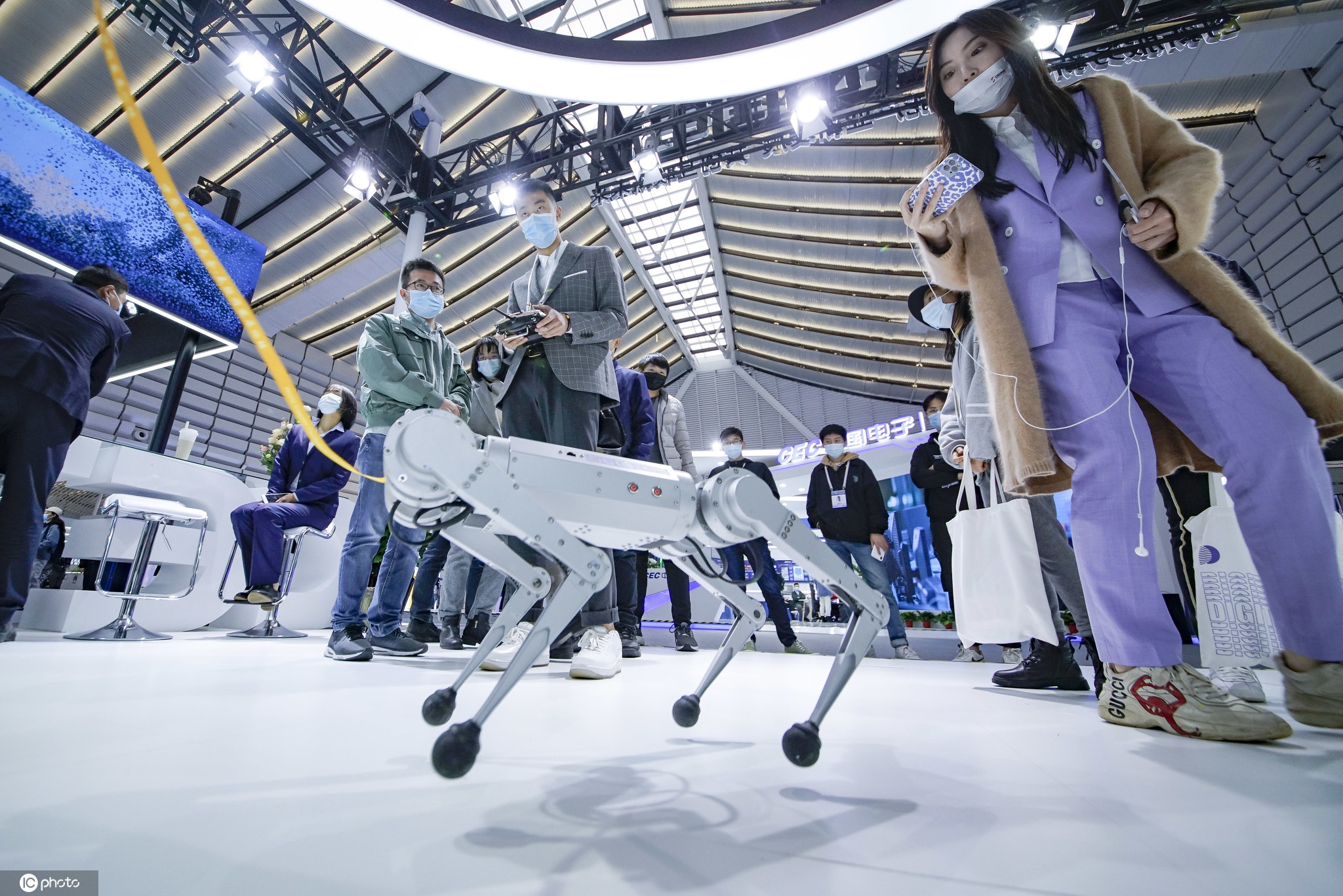 酷炫黑科技亮相2020"互联网之光"博览