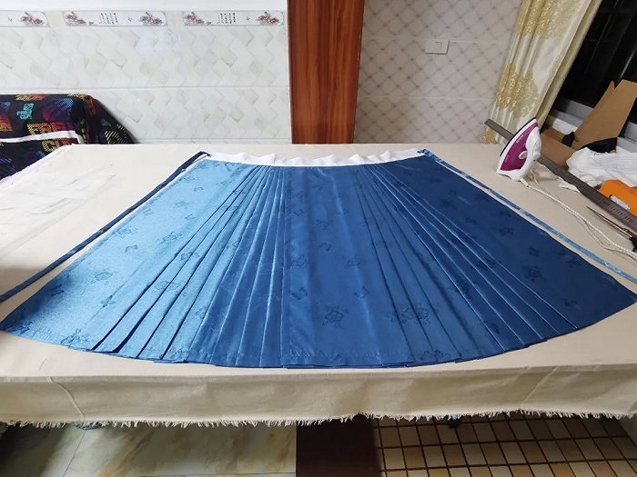 制作中的马面裙