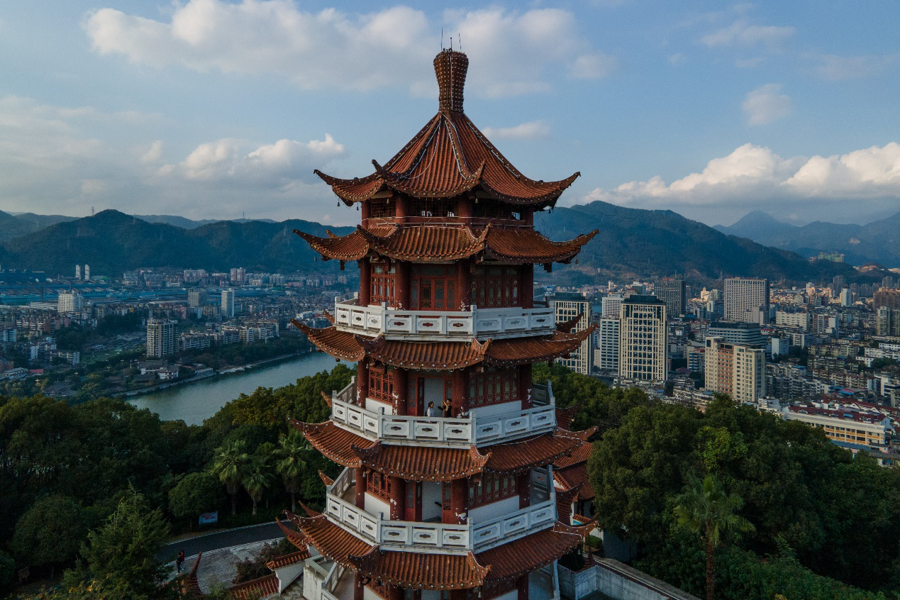 2020年11月22日,三明市麒麟山公园麒麟阁.