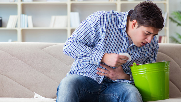 兰州胃酸吐酸水是因何引起的