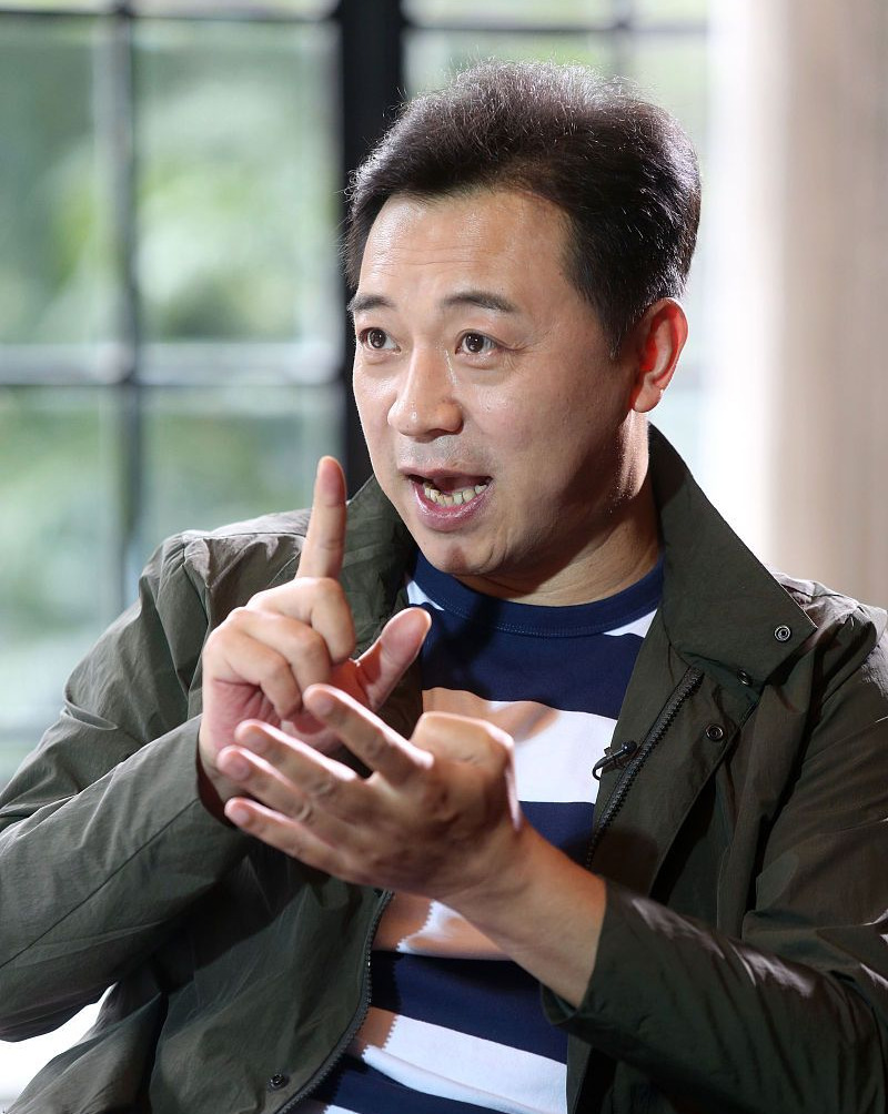 从蔡成功到马云波演员张晞临一直在奋斗终赢得自己的春天