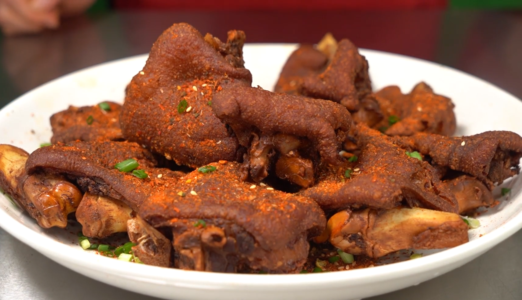 麻辣脆皮猪蹄先卤后炸外酥里嫩学会的都可以摆摊创业了