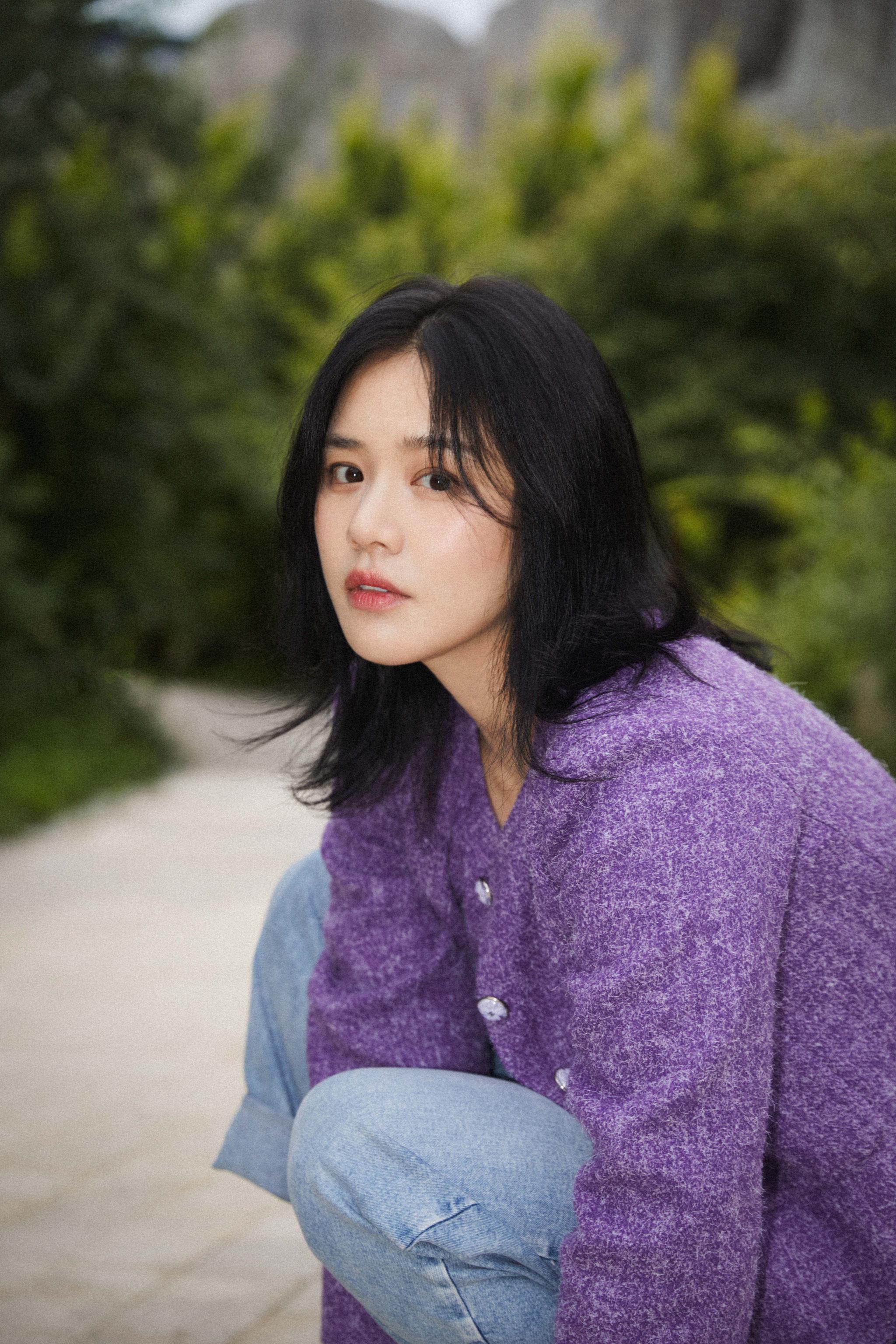 粉色已经失宠了紫色才是今年的流行色马思纯穿了太高级