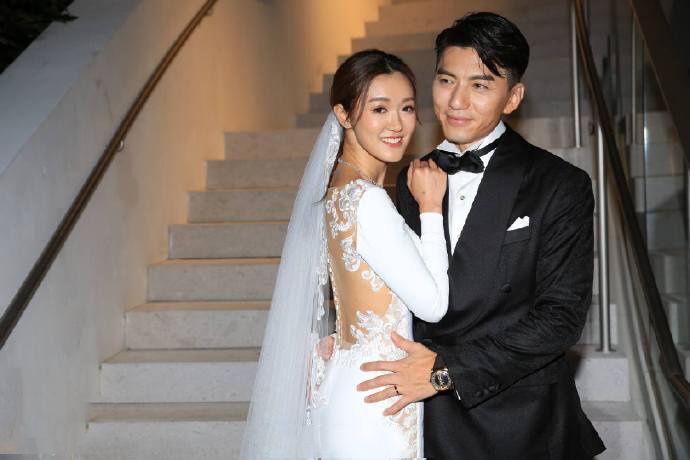 据悉陈山聪,胡定欣,单立文都有份受邀出席当天酒宴,谢东闵,林子善则