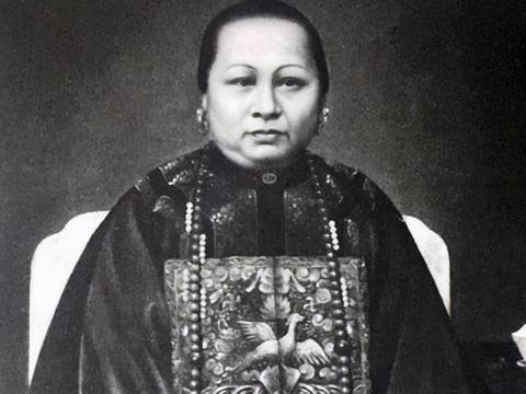 顶着舆论为老外生5个孩子,却被抛弃,儿子声明只做中国人|何仕文|施娣