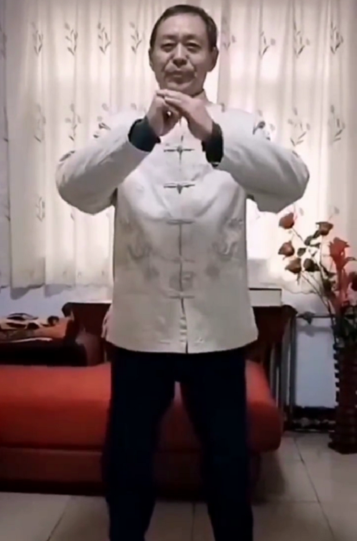 马保国拍电影后又要监督拳击比赛喊话谁不讲武德用五连鞭抽你