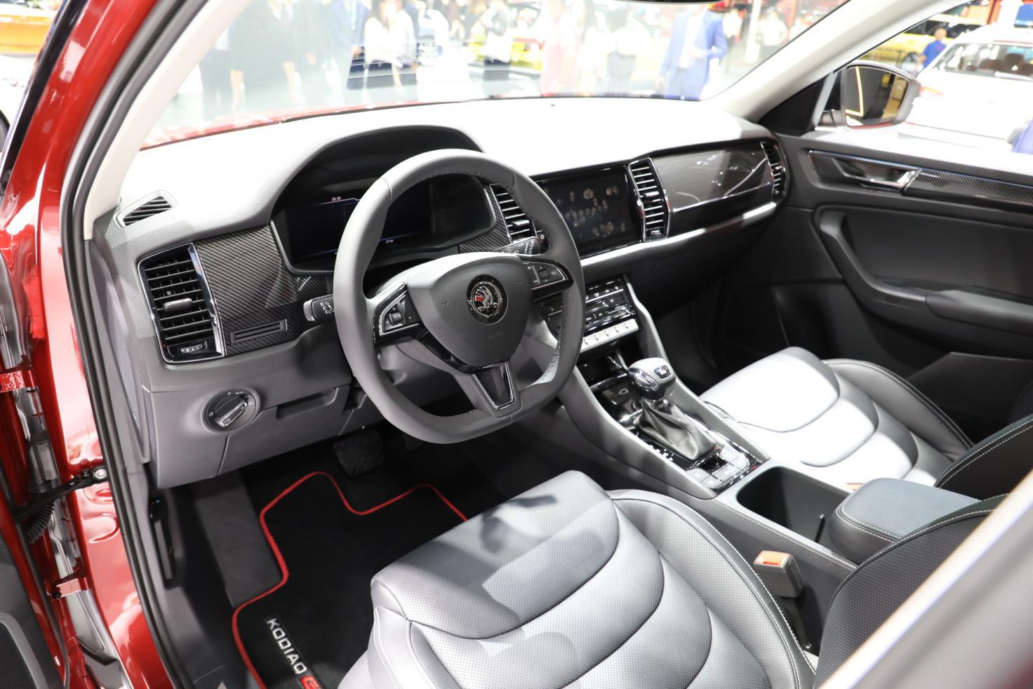 那内饰的变化则几乎与2021款柯迪亚克如出一辙