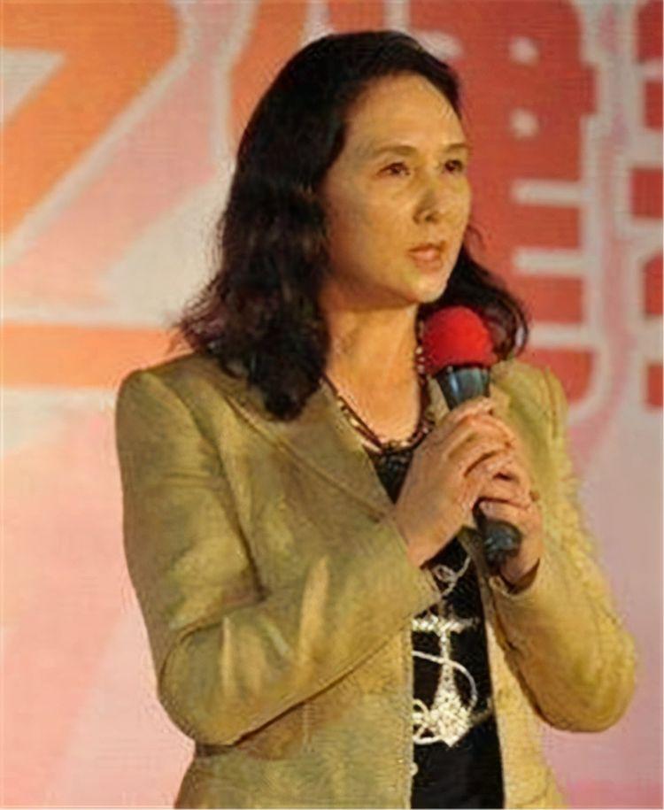 正文         邱佩宁的成功在于她饰演了嫦娥的角色,在于她打造了一个