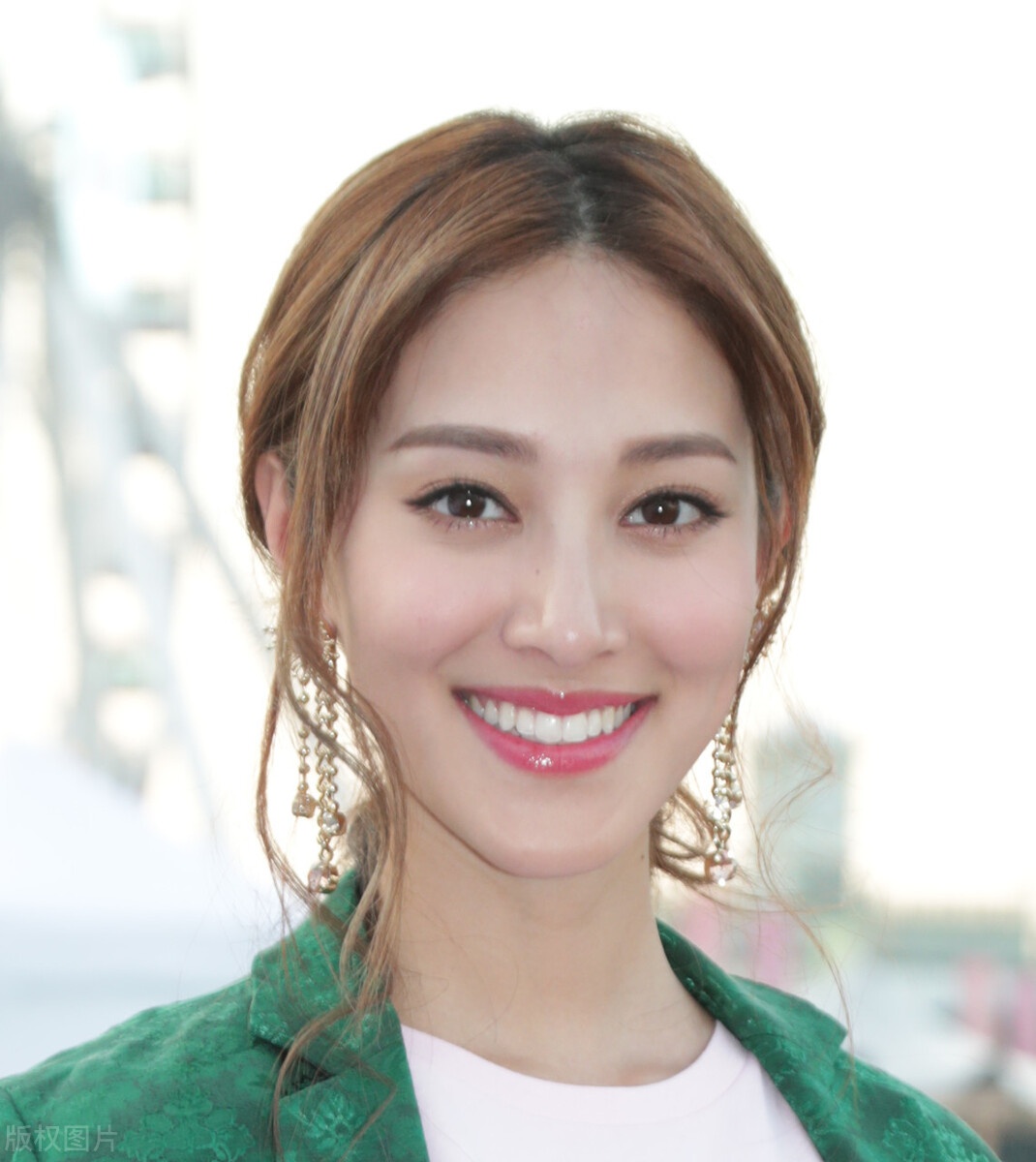 陈凯琳,焕发青春活力,你的美一点没变