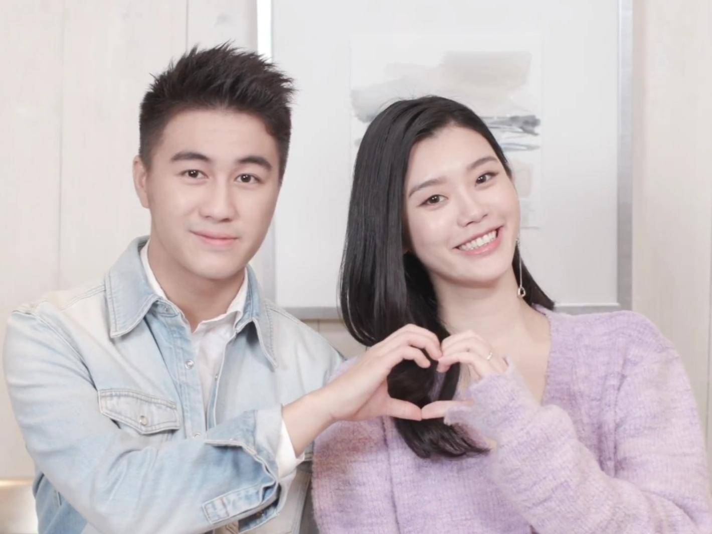 奚梦瑶晒与何猷君贴脸合照二人宣传公益也不忘秀恩爱