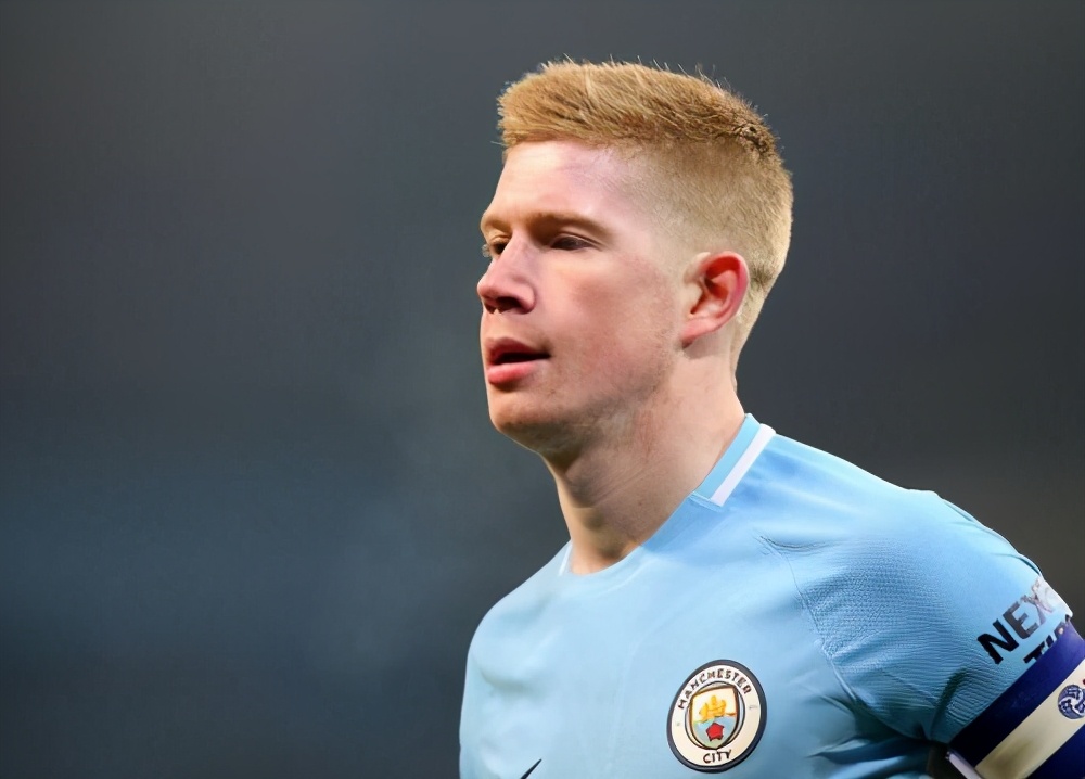 悲痛!33岁世界杯球星车祸当场死亡,曾是曼城核心德布劳内队友