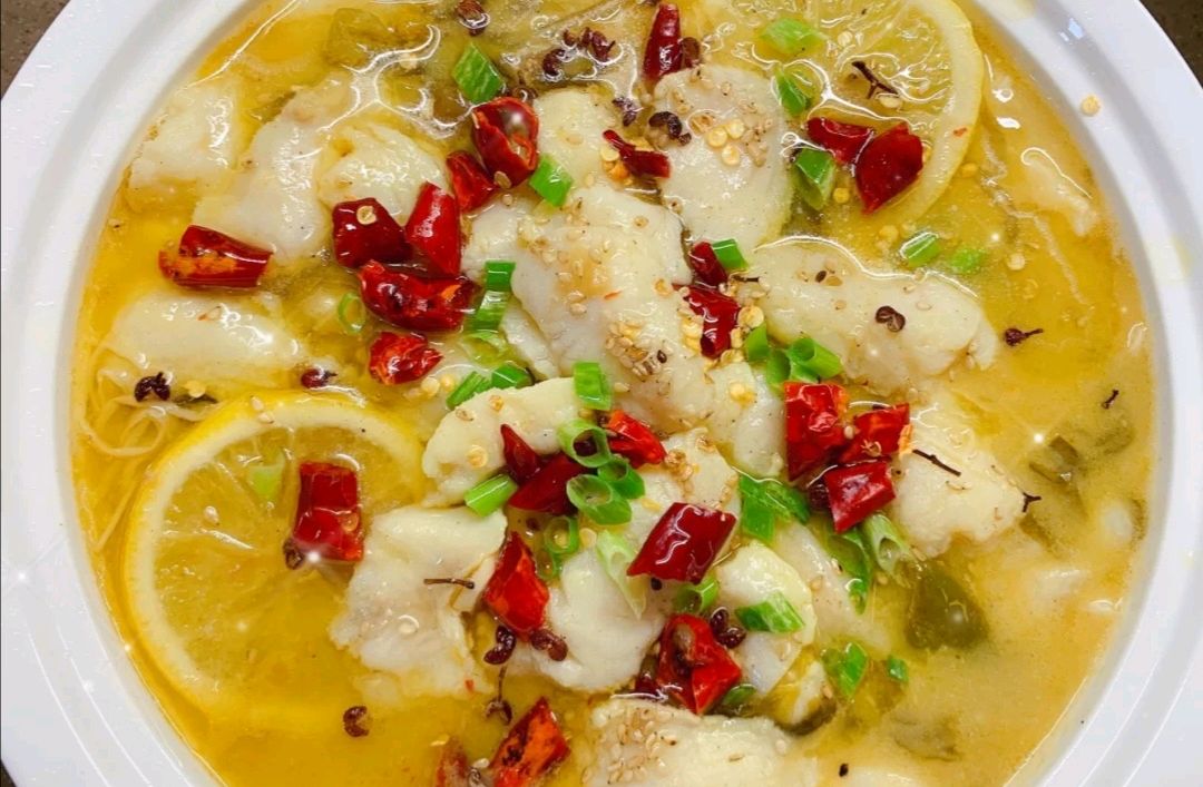 在家做"柠檬酸菜鱼":酸辣的味道过瘾,保养效果更好|柠檬|酸菜鱼|步骤