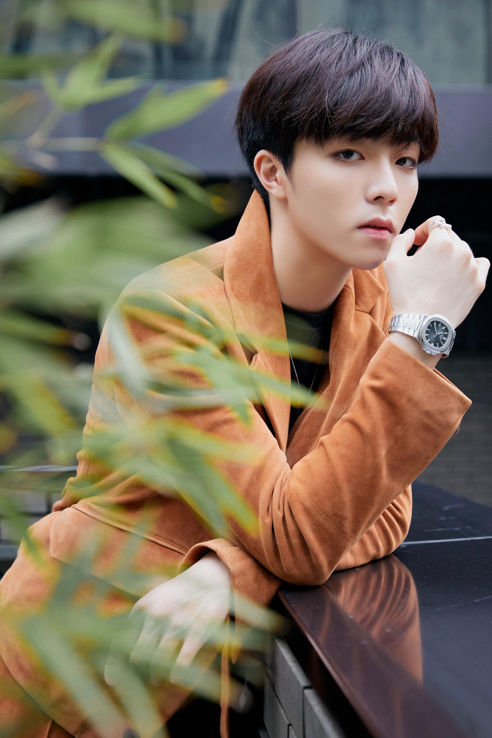 后浪来了,台湾00后陈立农和李现合作《赤狐书生》