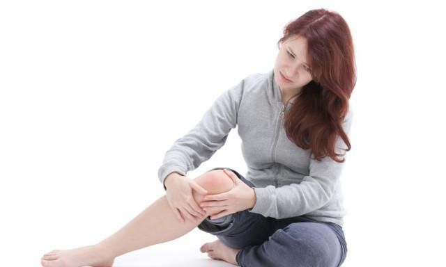 膝关节疼痛"偏爱"老年女性?其实不尽然,这7个"元凶"要提防