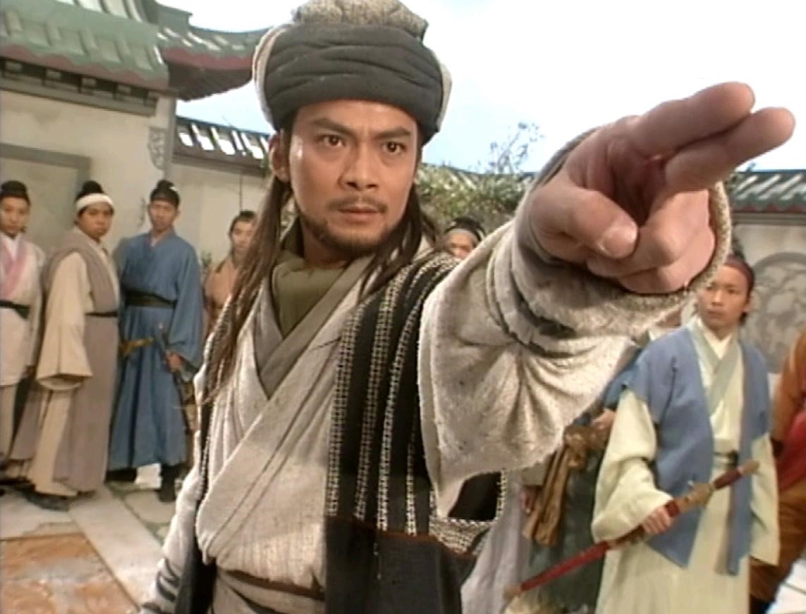 大部分读者,观众持有的观点是萧峰(乔峰)最强,虚竹次之,而段誉最末.