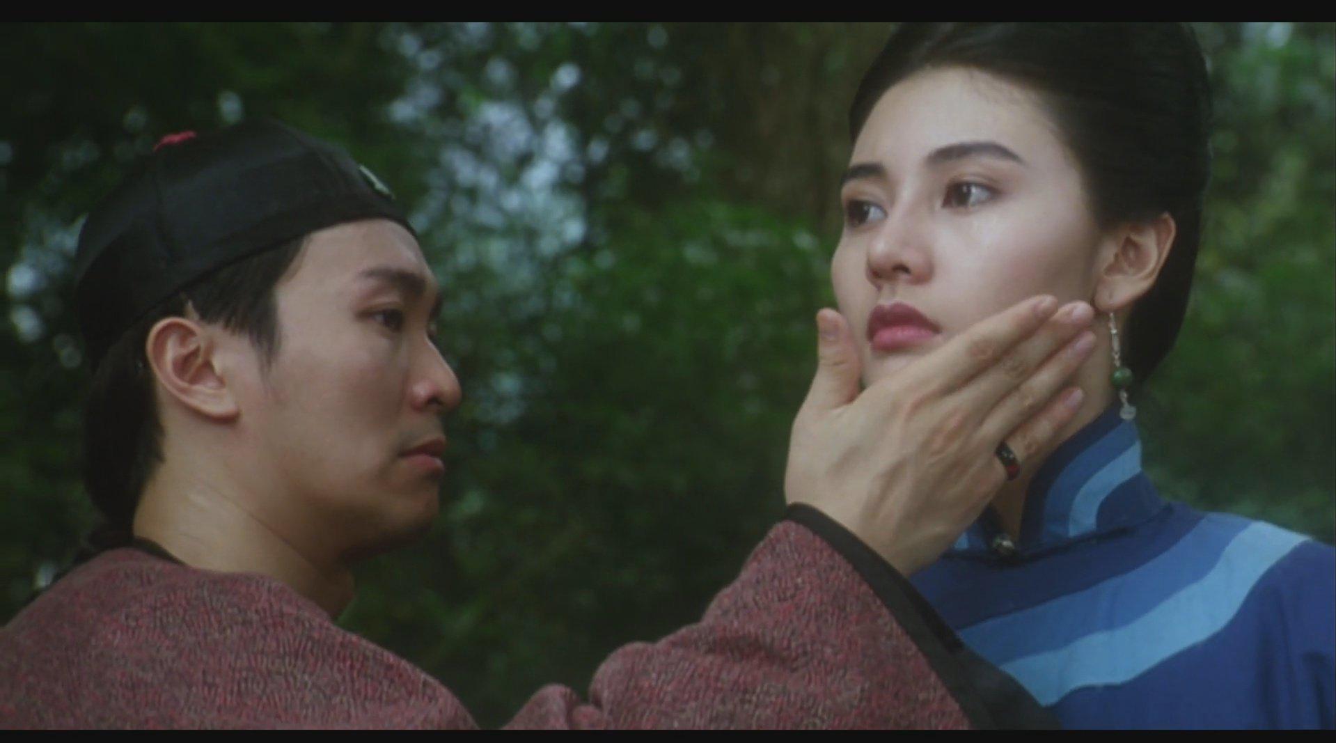 1992年,22岁的李嘉欣在星爷的《鹿鼎记2:神龙教》