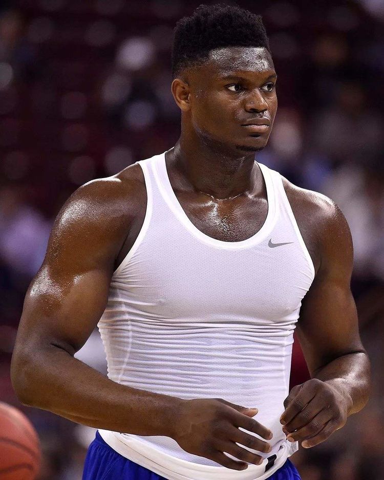 现役联盟肌肉最强悍的五位球星:霍华德榜上有名,詹姆斯最强