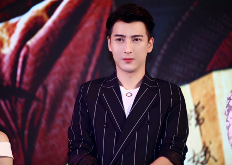 演员应昊茗,名字大家可能不熟,但是他的戏你肯定看过