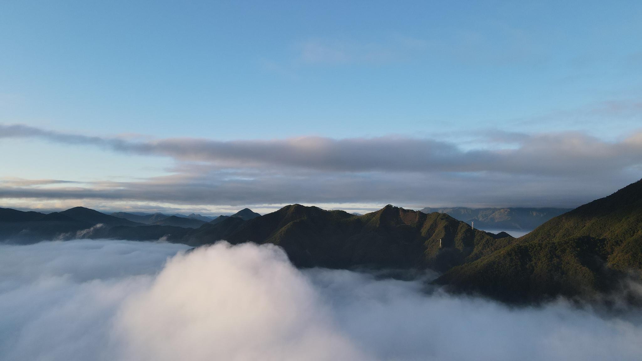 冷空气过后,庆元现云海奇观