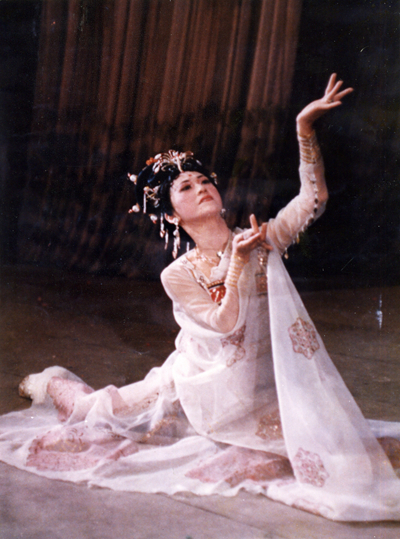 舞蹈女神换了一个舞台|红楼梦|陈爱莲|陈爱莲的艺术与生活_新浪科技