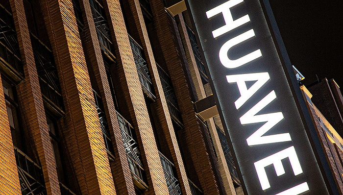 华为强攻汽车业务：与终端业务整合 余承东任负责人