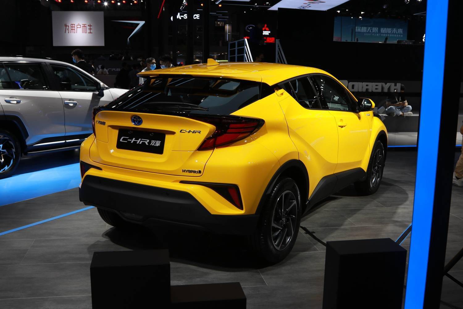 2020广州车展丨广汽丰田chr双擎亮相车展