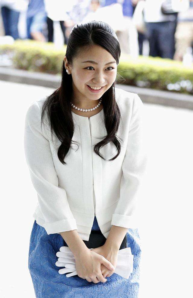 日本王室公主秋筱宫佳子优雅又亮眼宅男心中的高颜值皇家女神