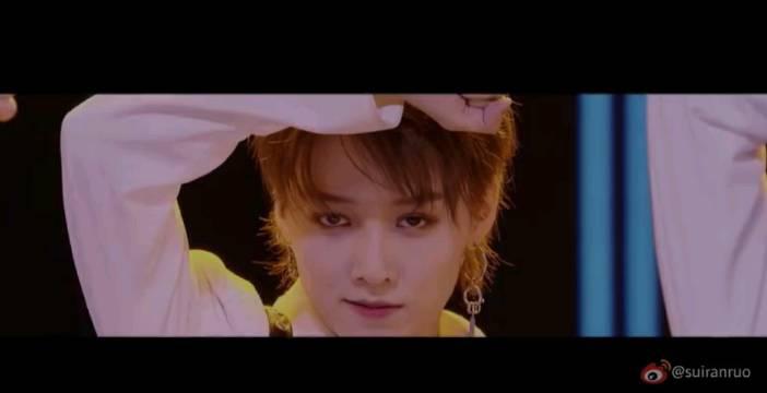 刘雨昕《破风》舞台直拍混剪 又飒又a的破风