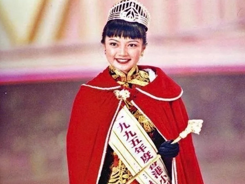 年轻时因为样貌出众,杨婉仪在1995年港姐选美中拿下了冠军大奖,趁此