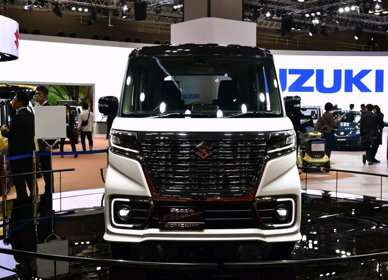 埃尔法版铃木北斗星,1.0t 侧滑门,预售5万,比飞度还宽裕