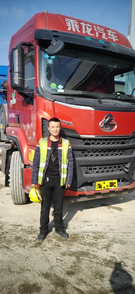 "90后"卡车司机的致富之选!乘龙h5 安全可靠更省油!