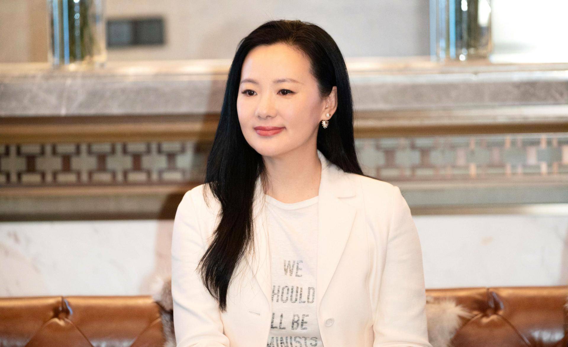 50岁咏梅的叛逆皱纹可以有少女绝不演