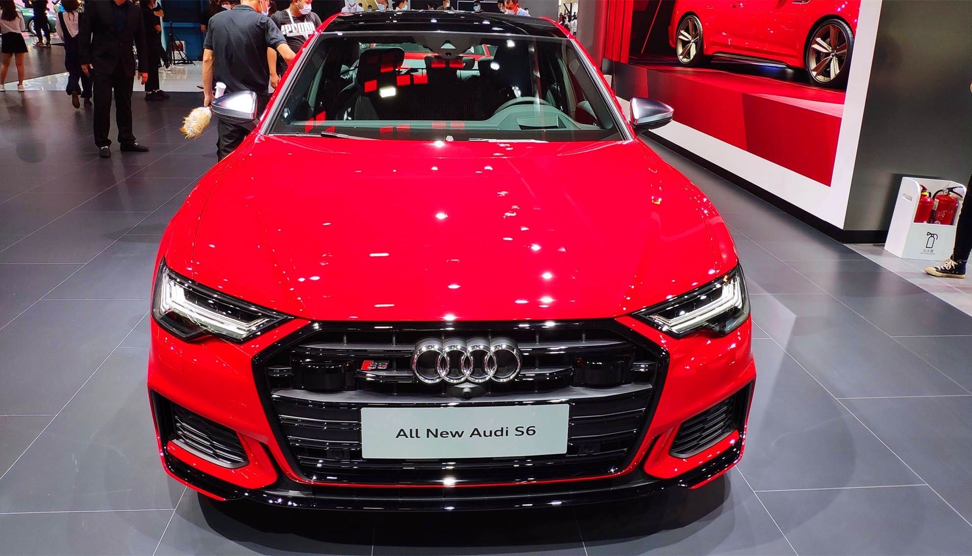 6缸配全时四驱,新款奥迪s6实车,家用赛道两不误