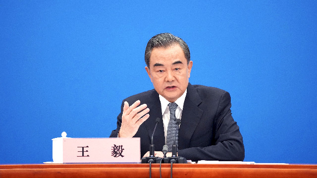 王毅访日成果：中日快捷通道月底启动 明年举行中日经济高层对话