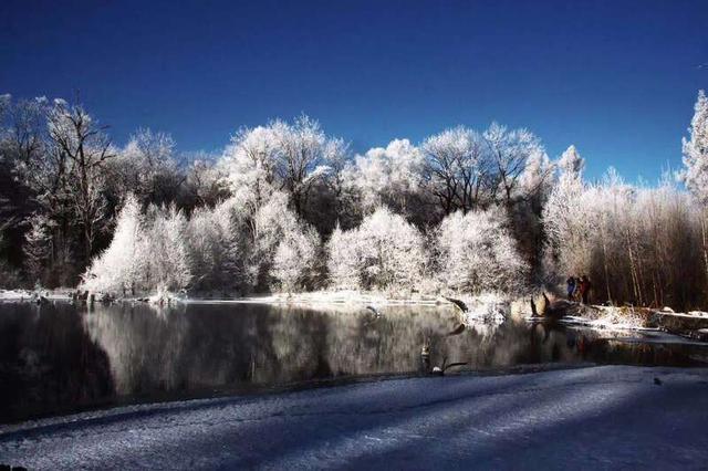 粉雪节暨第十五届长白山雪文化旅游节由长白山管委会,吉林省文化和