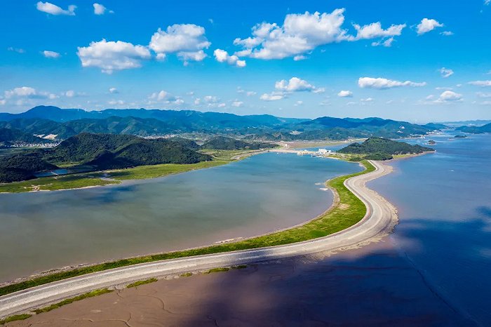 繁华已定擎启宁波湾新时代缔造滨海旅居标杆