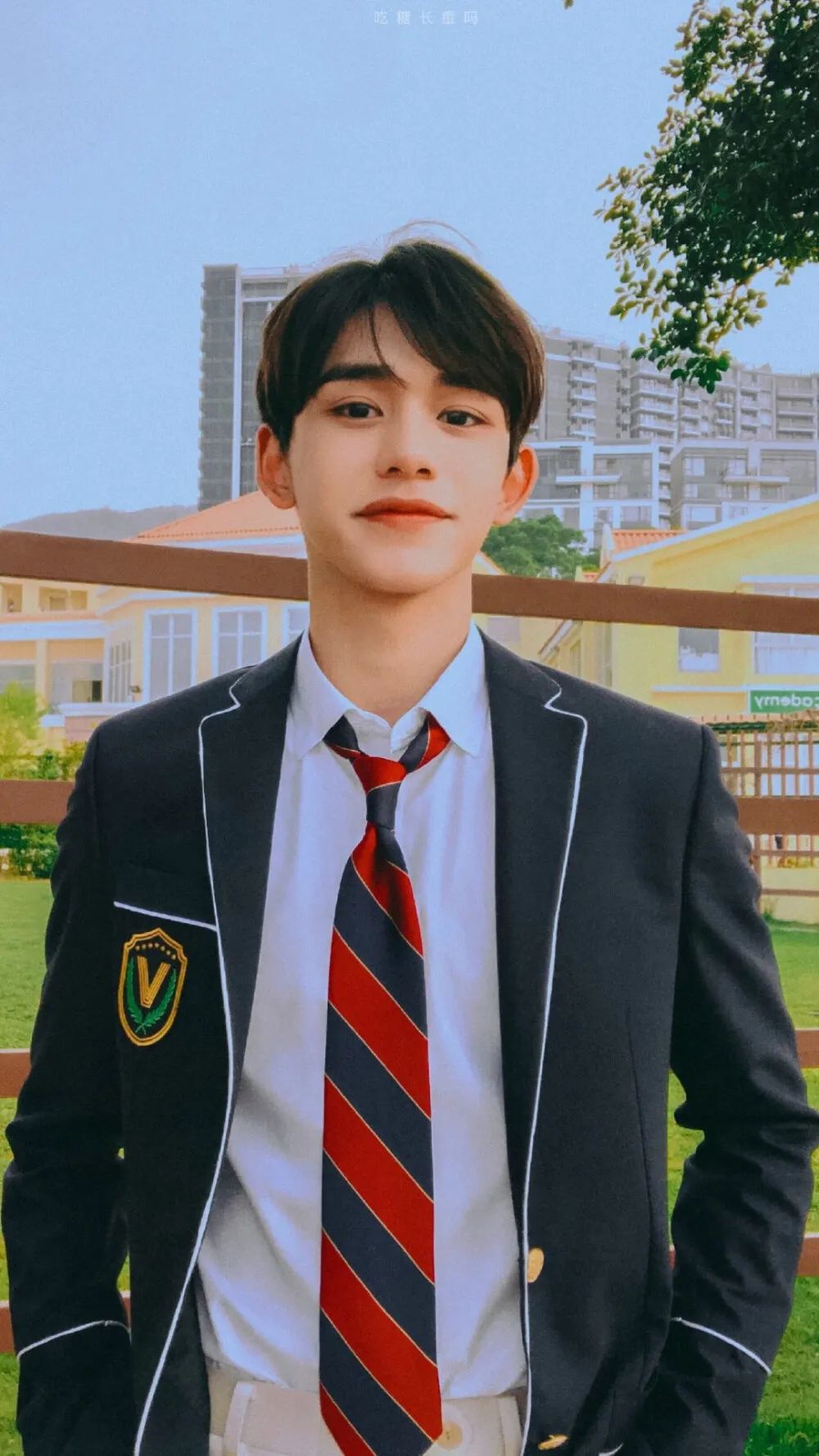 今日份壁纸 | lucas黄旭熙 (11.26)