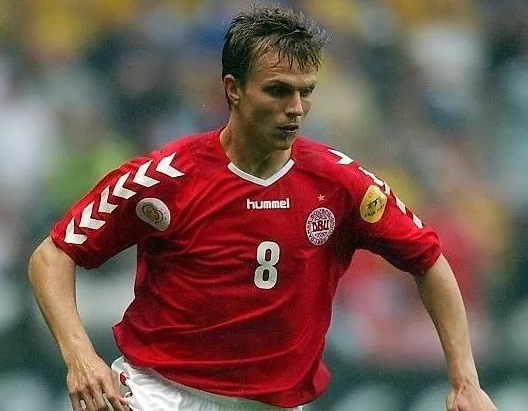 丹麦球星格伦夏尔一球帮切尔西获得十亿注资却被狂人按在板凳