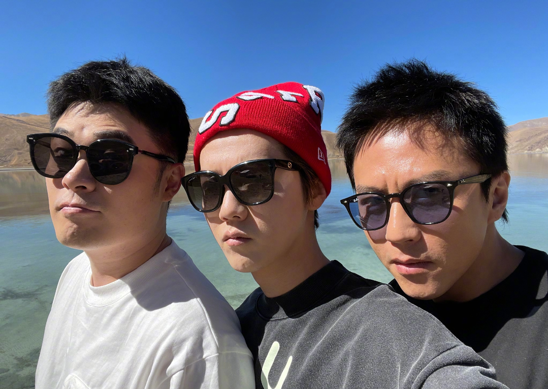 邓超 鹿晗 陈赫如此卖力 哈哈哈哈哈 却被指不如 跑男 哈哈哈哈哈 综艺 节目 新浪新闻