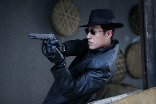 于震主演的《五号特工组》《中国兄弟连》《人民子弟兵》等都是观众