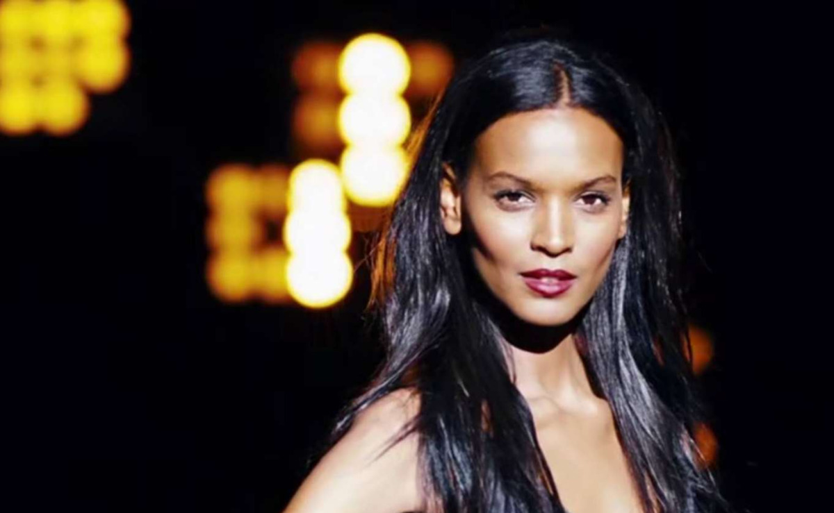 沙漠之花每朵玫瑰都有荆棘