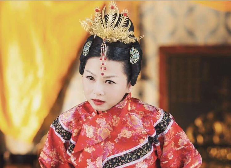 她是清朝最出名公主,一家被康熙处死,晚年凄惨度日