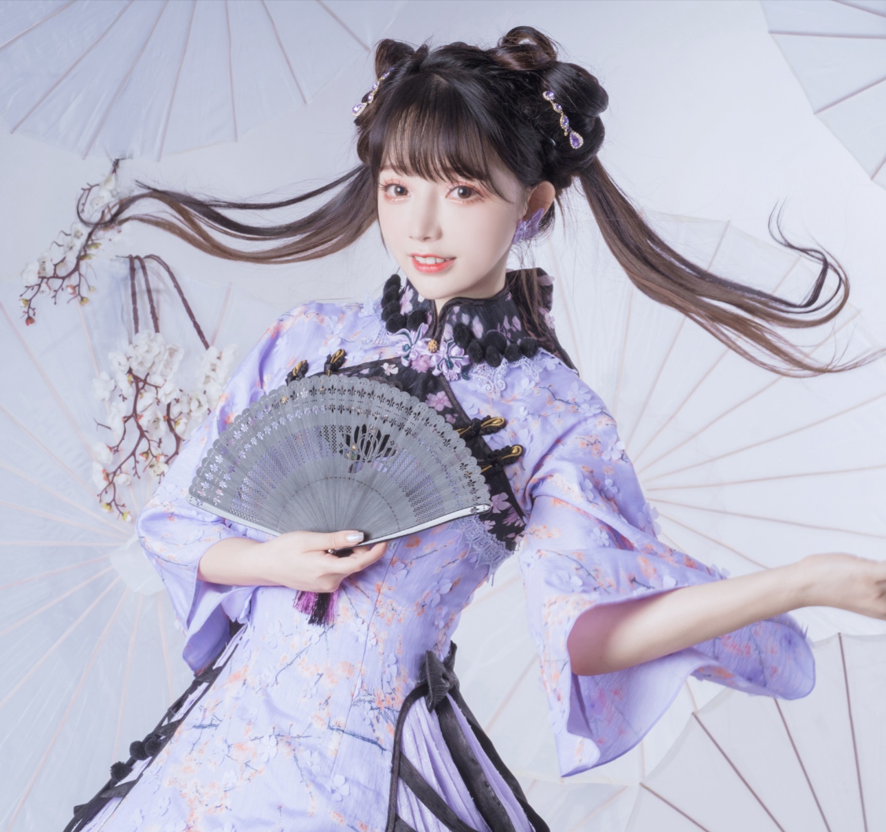 王奕萌颜值又崩了和陈立农站一起被秒杀脸蛋浮肿如大妈