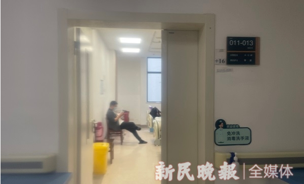 　　产妇叶女士所在的病房 新民晚报首席记者 左妍 摄