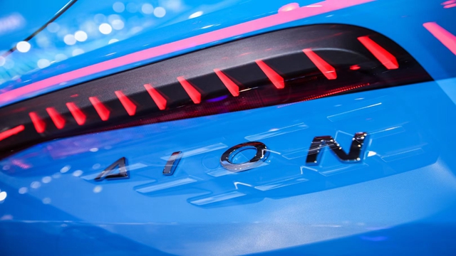 上汽等车企发力高端智能电动车 电动车怎样避开同质化竞争？