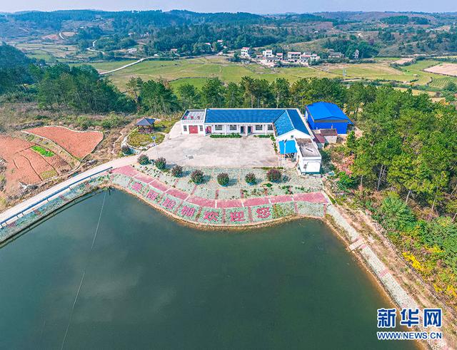 鸟瞰殷棚村.新华网李征峥 摄