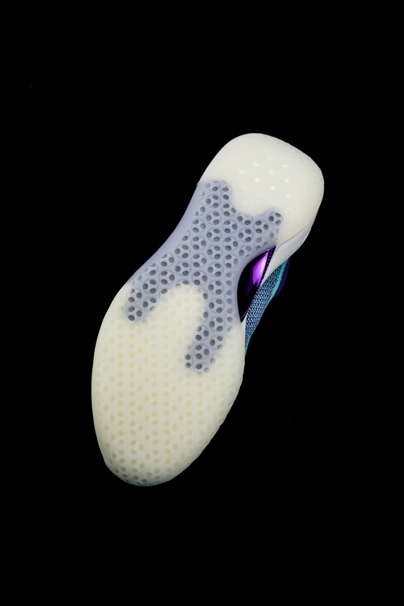 期待许久的pe配色华丽的超大tpu这鞋有点不讲武德