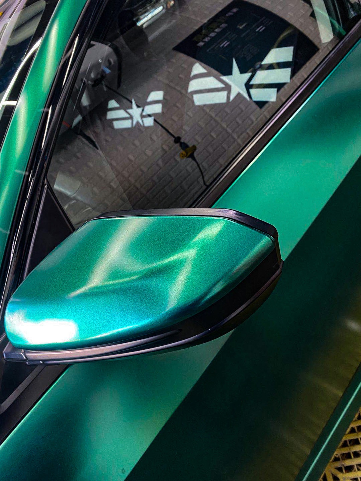 本田思域车身改色电光祖母绿 rg瑞集改色膜北京朝阳