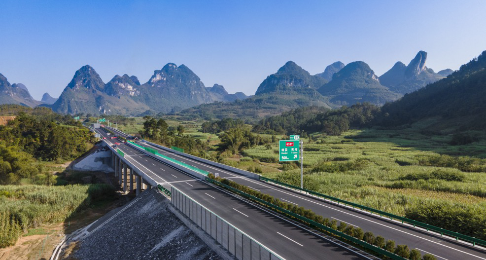 融水至河池高速公路建成通车广西境内新添一条高效便捷高速出行通道